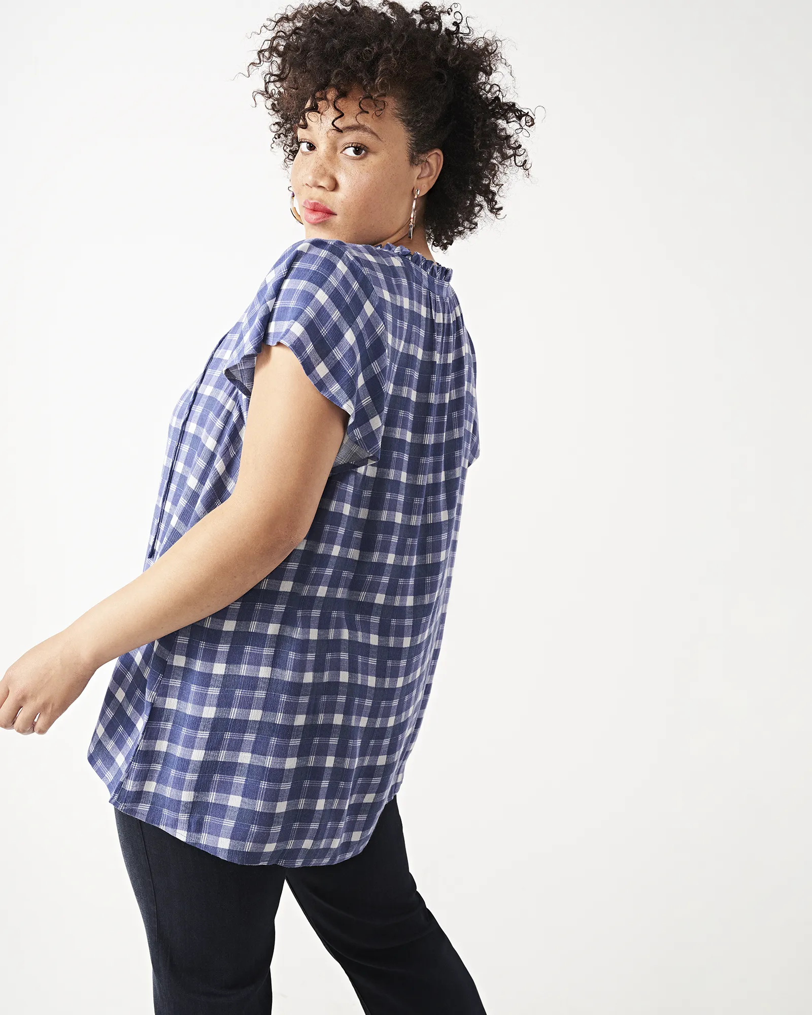 Anne Tie-Neck Flutter-Sleeve Top | Navy / Light Blue