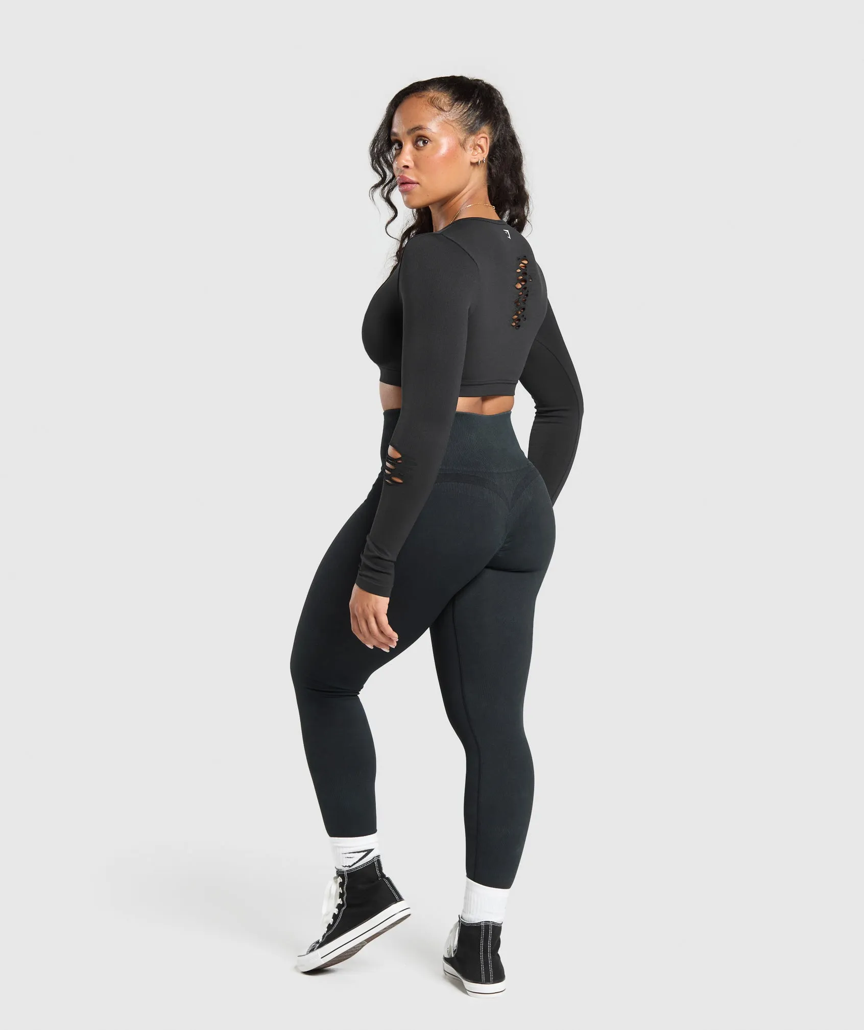 Gymshark Gains Seamless Distressed Super Crop Top - Black