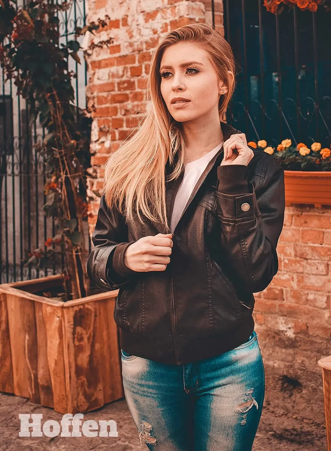Hoffen Premium Vegan Leather Jacket for Women with Detachable Hood - Seitig Model