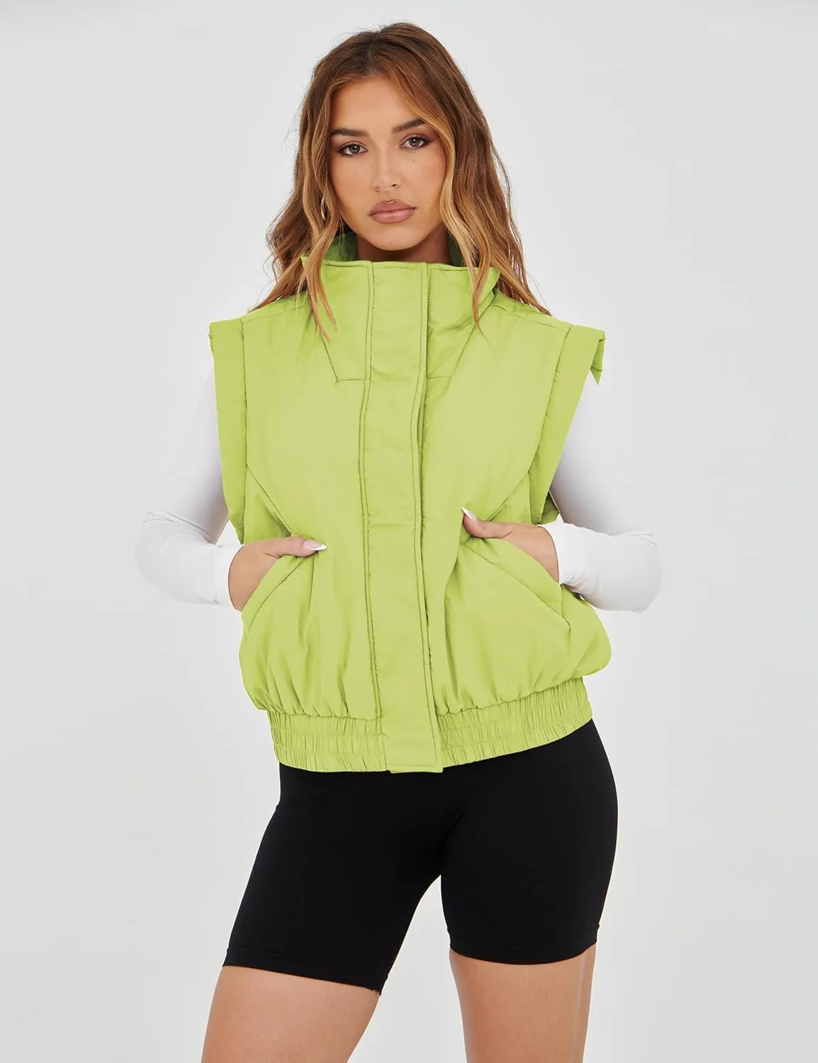 Lviefent Womens Puffer Vest Cropped Lightweight Button Down Quilted Vest Sleeveless Padded Gilet Coat with Pockets