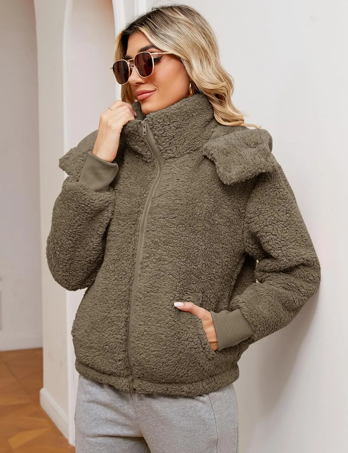Micoson Womens Faux Fur Coat Winter Full Zip Sherpa Fleece Jacket Long Sleeve Warm Fuzzy Outerwear with Hooded