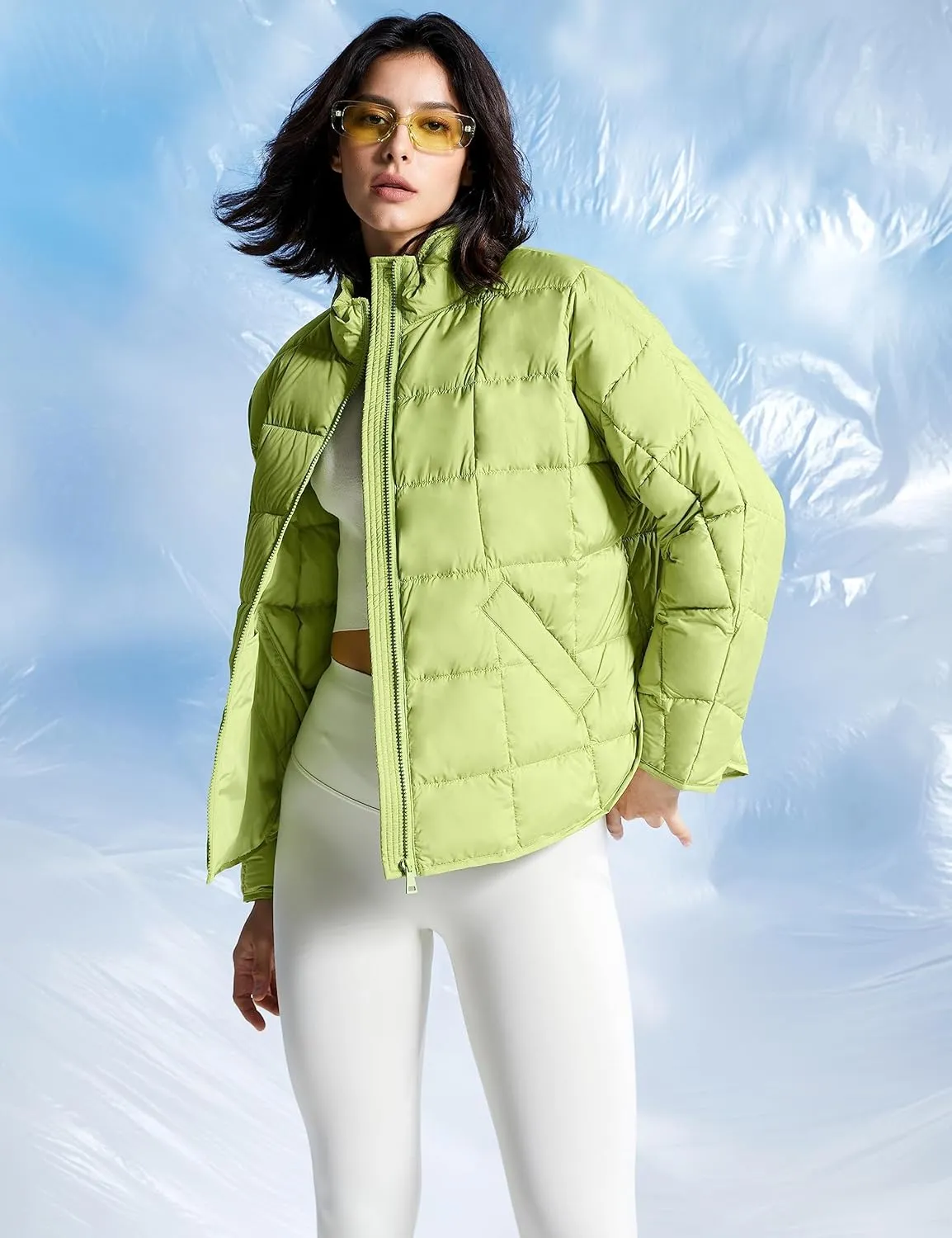 Orolay Women's Cropped Puffer Jacket Quilted Lightweight Oversized Down Coat Zip Up Spring Short Padded Outwear
