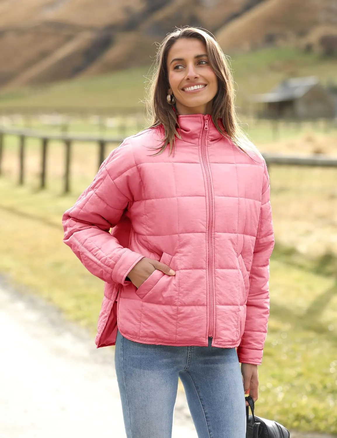 Quilted Puffer Jacket Women Lightweight Short Zip Up Padded Coat with Pockets