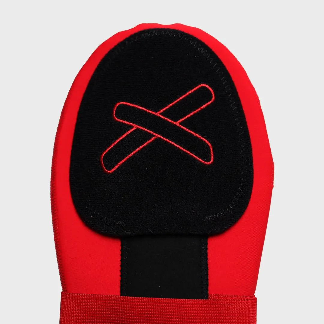 red sliding mitt