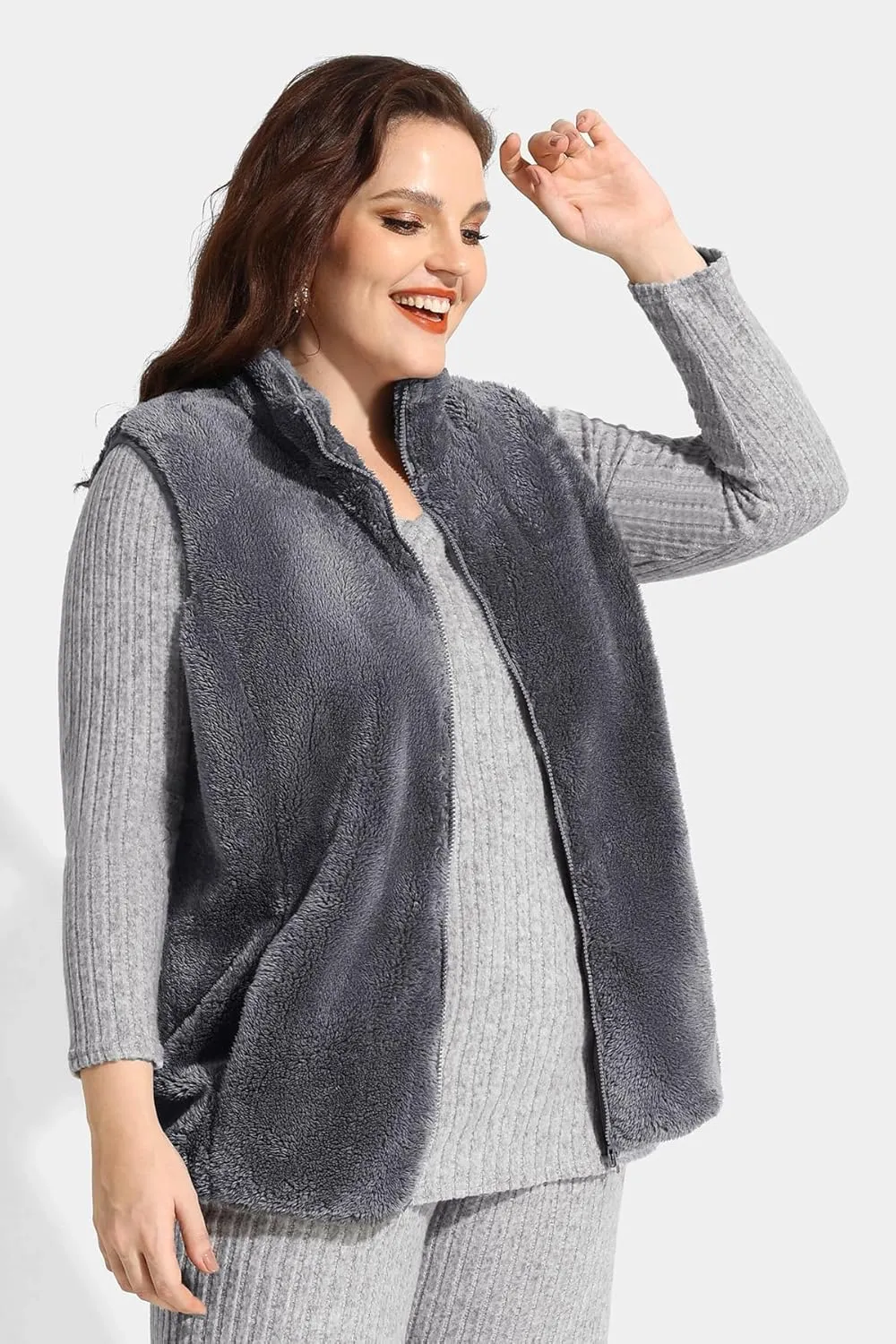 RITERA Women's Plus Size Fleece Vests Stand Collar Sleeveless Jackets Zip Up Fall Winter Outerwear with Pockets XL-5XL