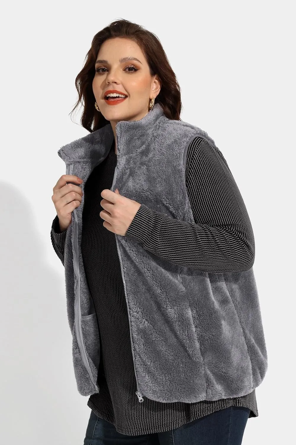 RITERA Women's Plus Size Fleece Vests Stand Collar Sleeveless Jackets Zip Up Fall Winter Outerwear with Pockets XL-5XL