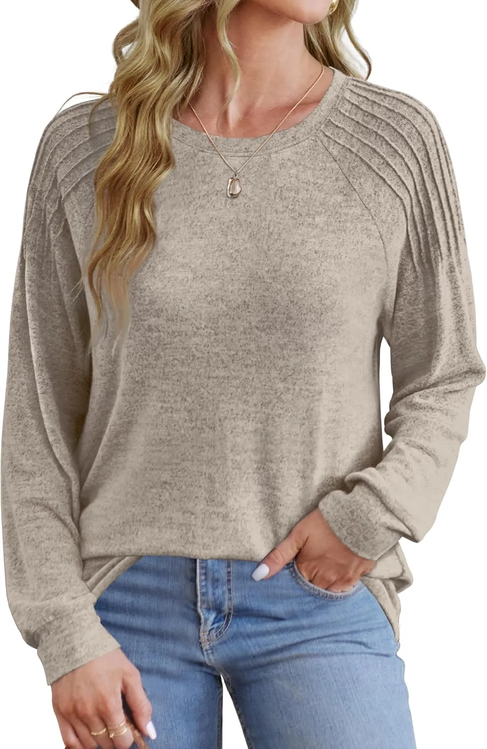 Saloogoe Sweatshirt for Women Crewneck Pleated Long Sleeve Shirts Tunic Tops Fashion Winter Clothing 2025