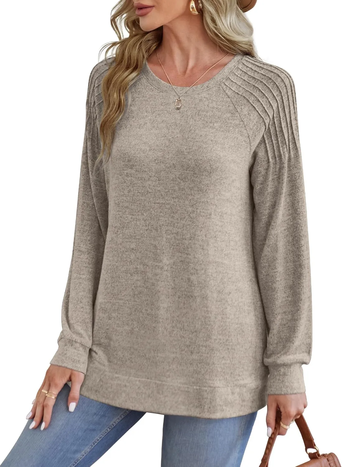 Saloogoe Sweatshirt for Women Crewneck Pleated Long Sleeve Shirts Tunic Tops Fashion Winter Clothing 2025