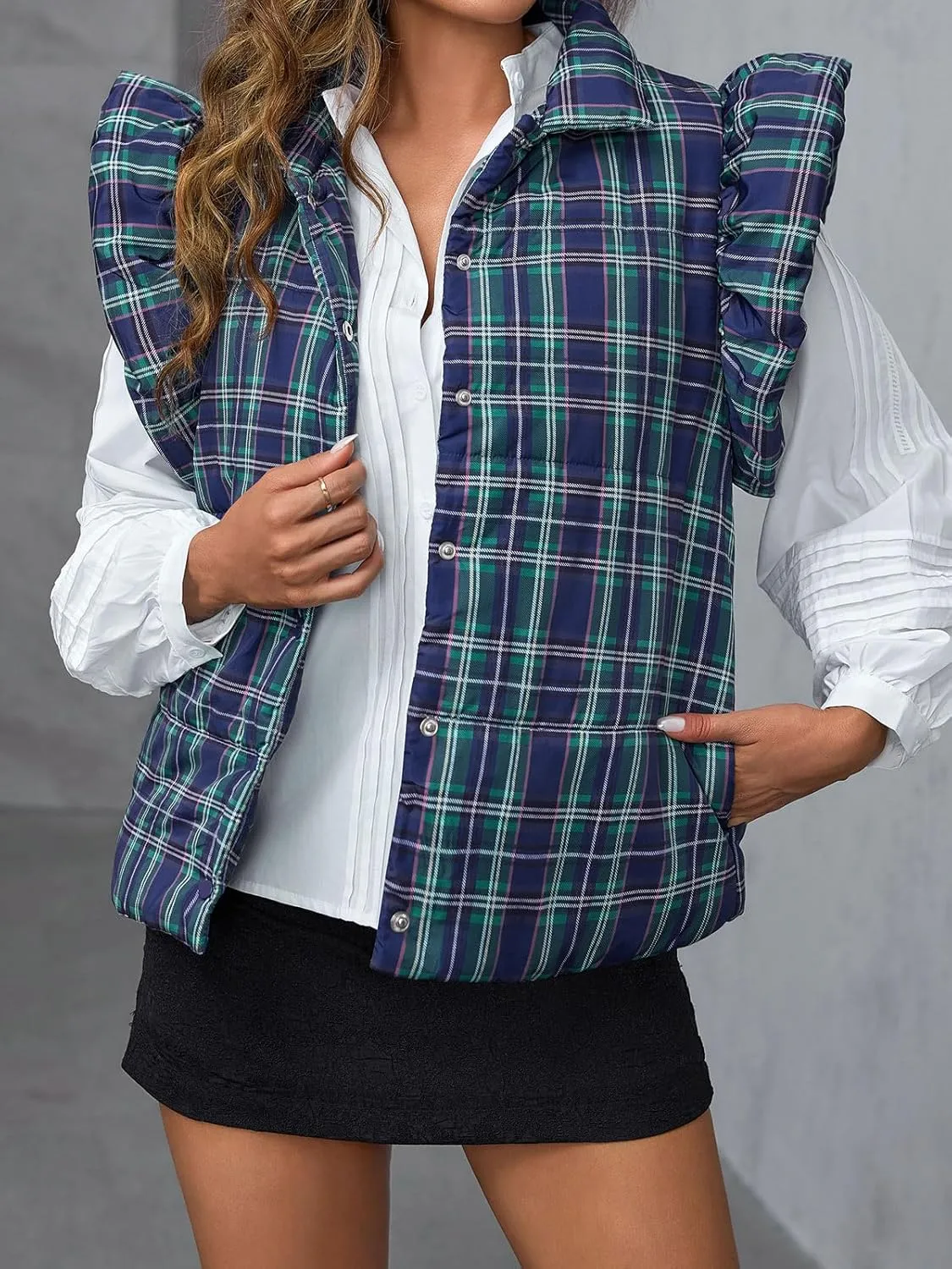 Tankaneo Womens Plaid Puffer Vests Ruffle Sleeveless Lightweight Quilted Vest Fall Winter Padded Gilets Coats
