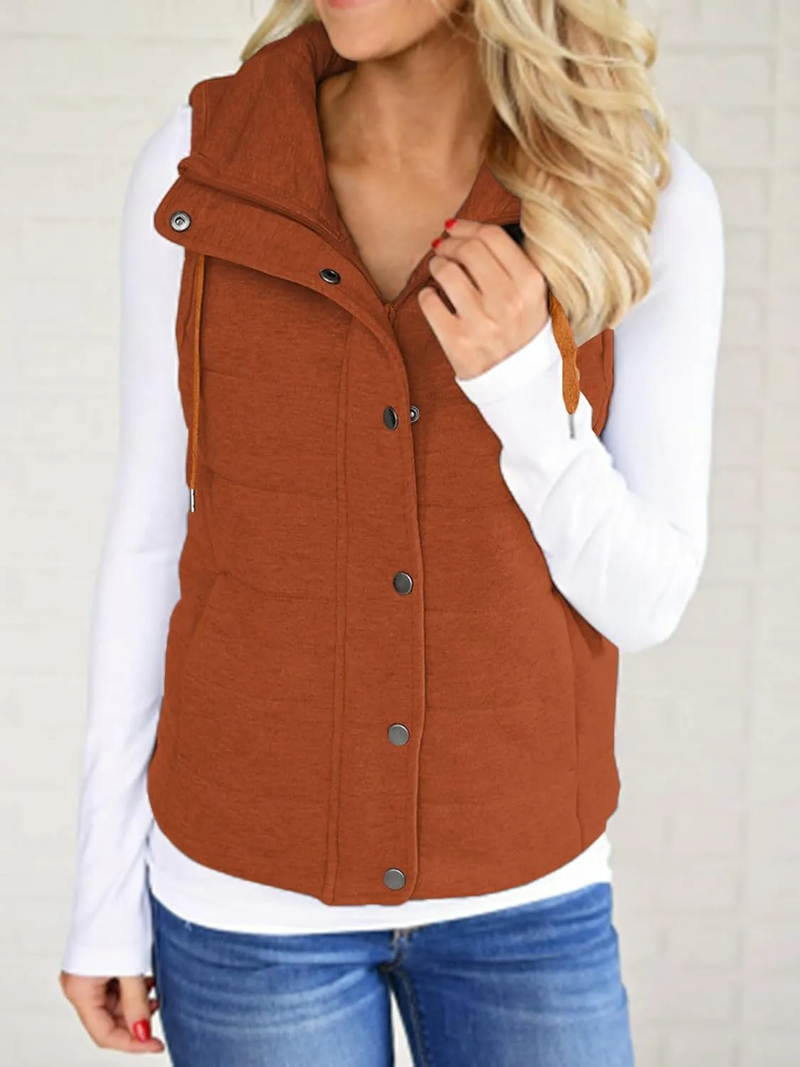Valphsio Women Casual Quilted Puffer Vest Lightweight Zip Up Drawstring Jacket Outerwear with Pockets
