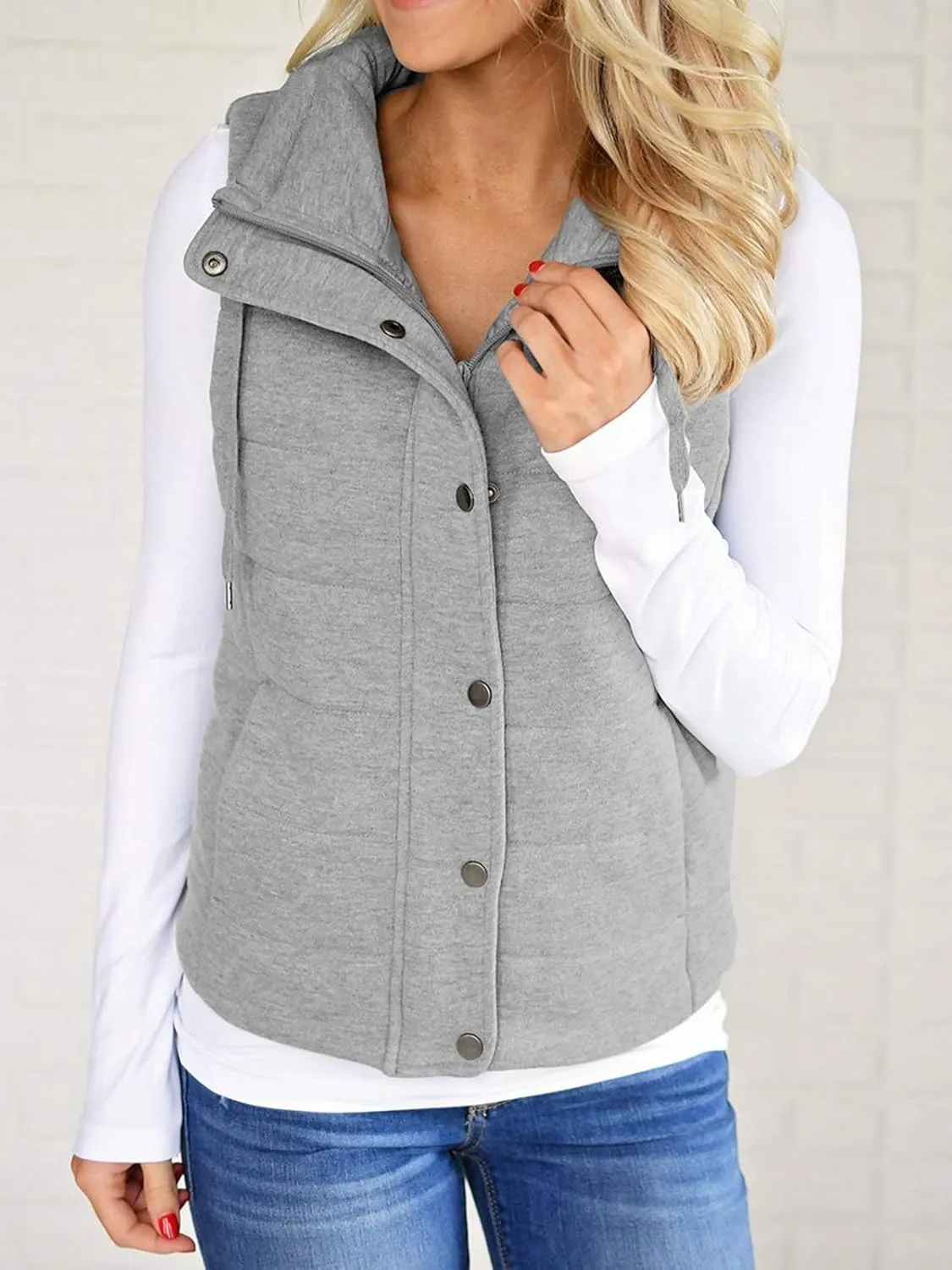 Valphsio Women Casual Quilted Puffer Vest Lightweight Zip Up Drawstring Jacket Outerwear with Pockets