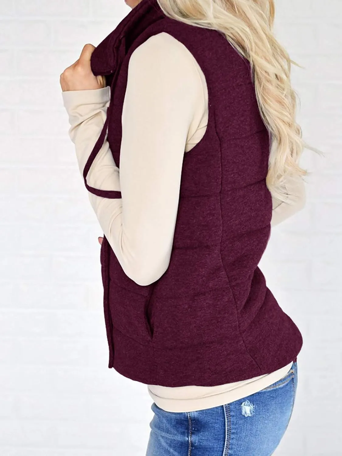 Valphsio Women Casual Quilted Puffer Vest Lightweight Zip Up Drawstring Jacket Outerwear with Pockets