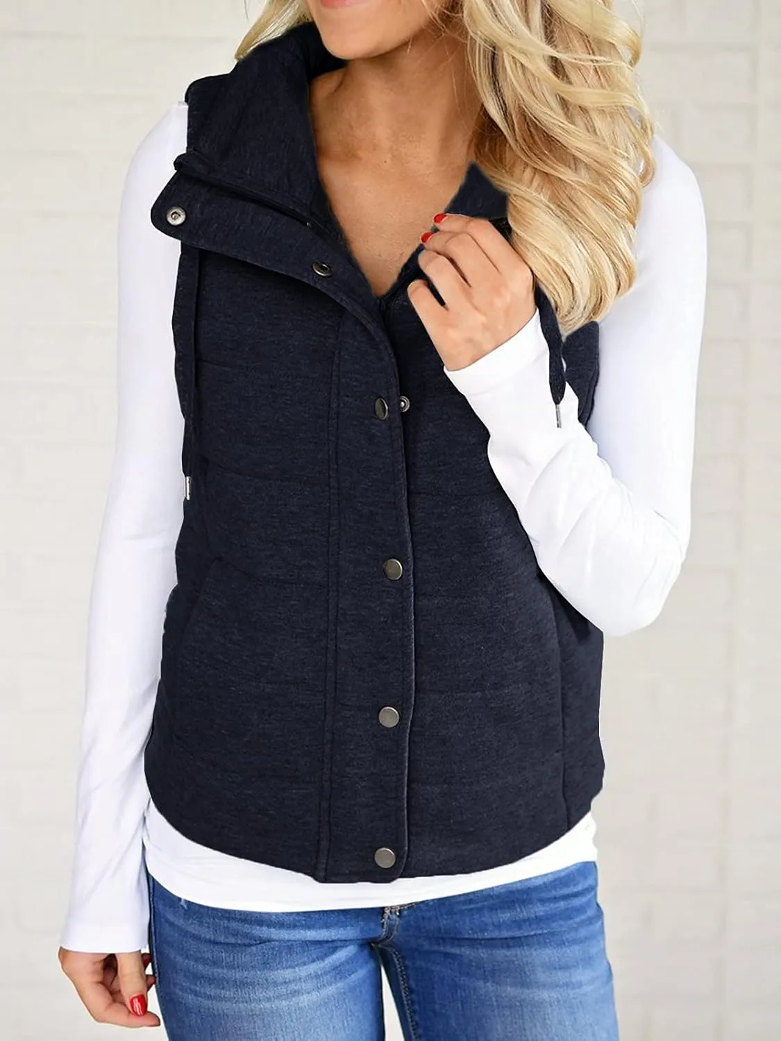 Valphsio Women Casual Quilted Puffer Vest Lightweight Zip Up Drawstring Jacket Outerwear with Pockets
