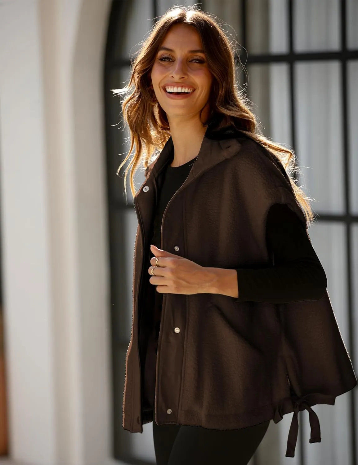 Women Oversized Fleece Vest Trendy Sleeveless Button Down Fuzzy Sherpa Jacket Winter Warm Outerwear Vest with Pockets