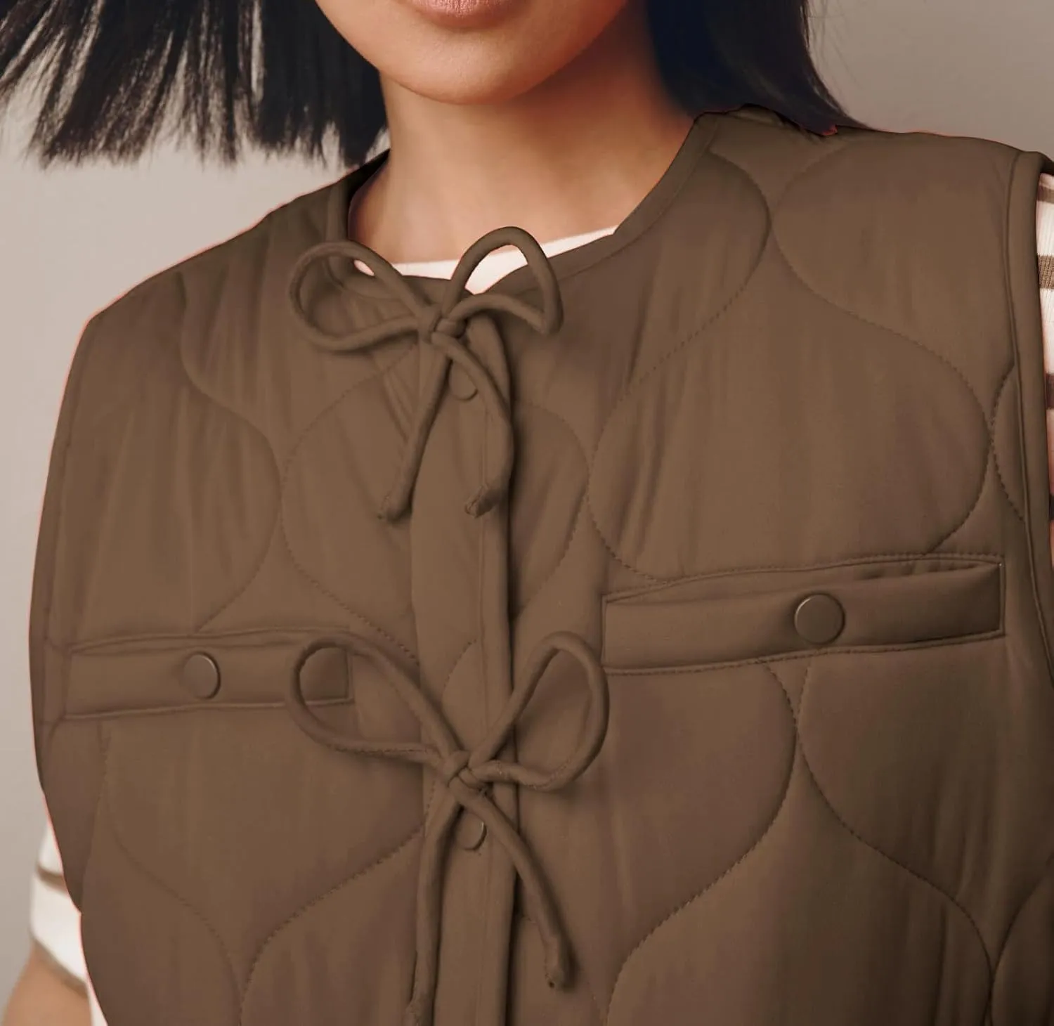 Women Quilted Puffer Vest Winter Bow Button Down Collarless Lightweight Padded Vest Coat Outerwear with Pockets