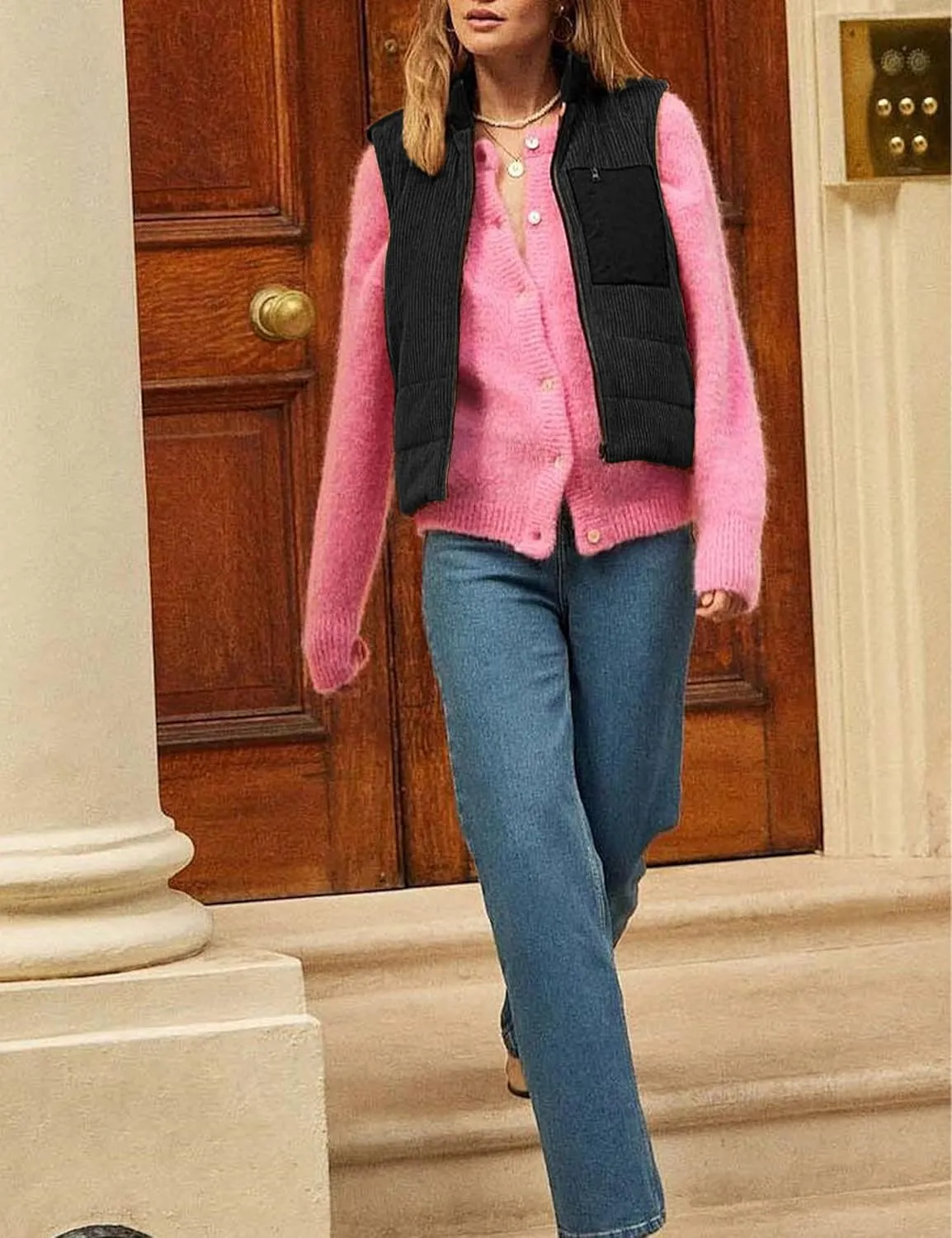 Women's Corduroy Puffer Vest Cropped Stand Collar Zip Up Color Block Vests Warm Gilet Jacket Outerwear with Pocket