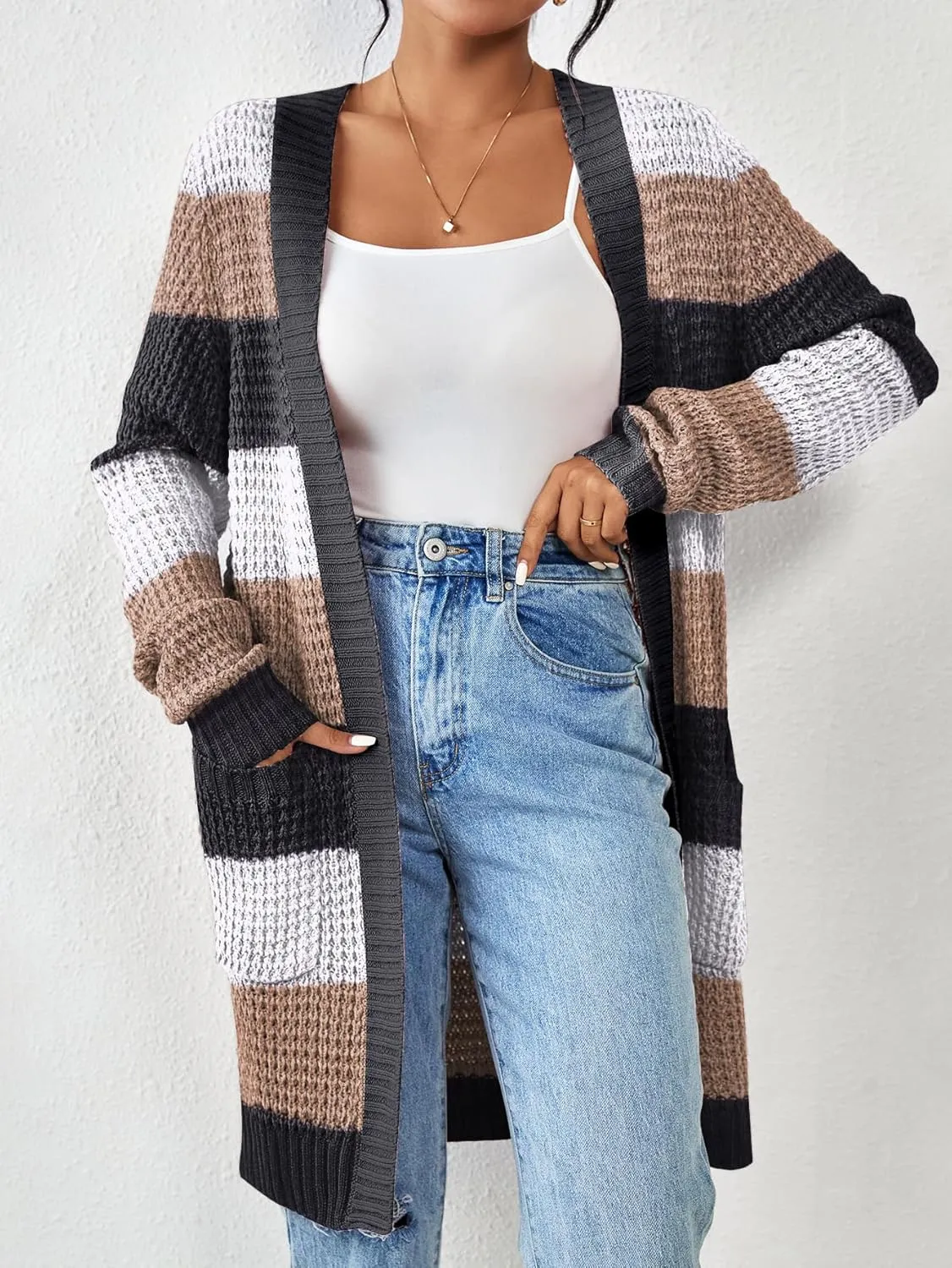 Zeagoo Women's 2025 Fall Open Front Cardigan Long Batwing Sleeve Chunky Knit Sweater Loose Outerwear Coats with Pockets